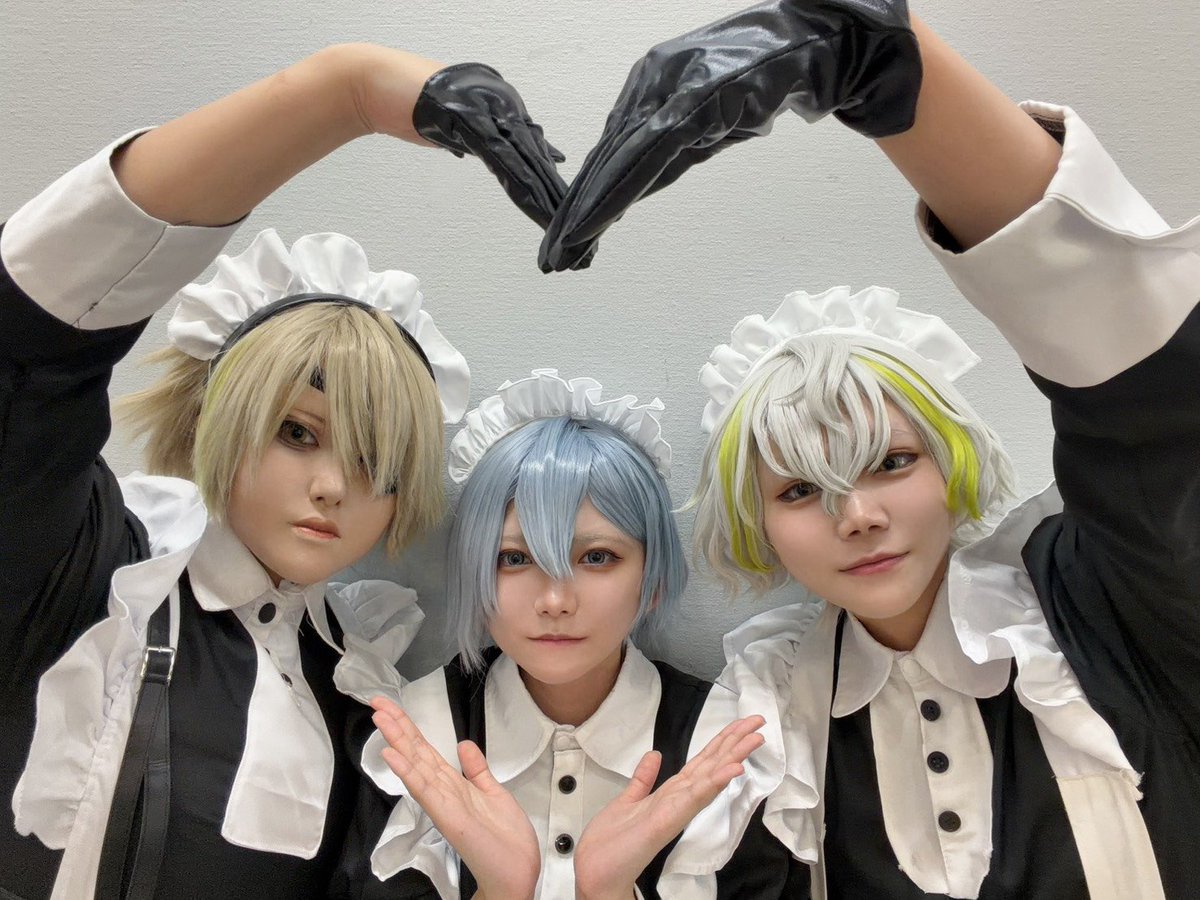 kazu_cos_'s tweet photo. ⚠︎︎cosplay
離脱してます〜
メイド組でいました！かわいいに挟まれて楽しかった🎶
お話ししてくださった相互さん方ありがとうございました🙌
明日は🌃班で💐でいます！ https://t.co/KBeCOVwSb0