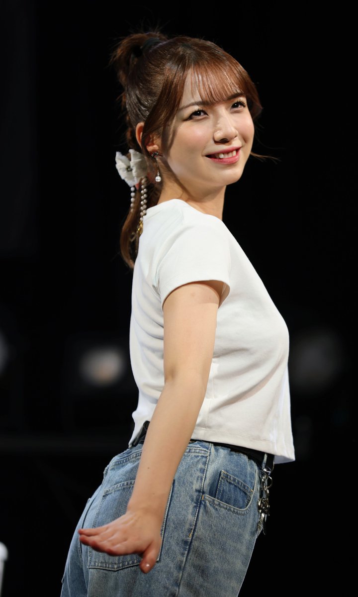 akiniko's tweet photo. @826aska_STAGEA askaちゃん和歌山ライブお疲れさまでした！
今日のライブは奇跡の様な事あり、１部のガチャ当選者２名で、２名共今日が誕生日でした。askaちゃんだからこのような奇跡を起こせるんだと感謝してます。
有難うございました！
明日も勿論参加です！
#あすかのらいぶ https://t.co/4rrwvyJVkw