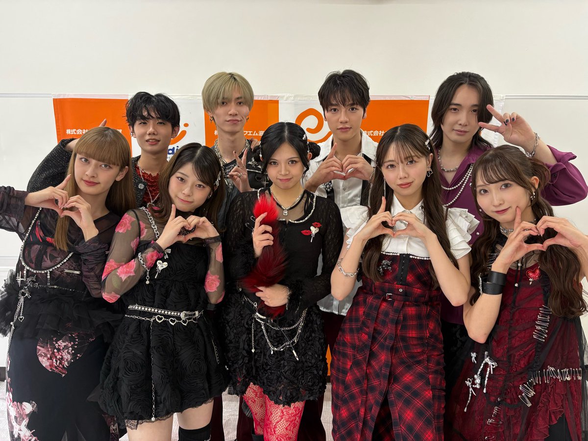 LOVEONE_staff's tweet photo. ／

「SHIGA BEAT CRUISIN’ Vol.4」
ありがとうございました✨️

＼

新衣装でのパフォーマンスいかがでしたか😘
#愛されたいマジで をつけてポストお待ちしております💬

🎤本日のSETLIST🎤
M1：愛されたいマジで。
M2：物語はここから
M3：Ups&Downs
M4：バグっちゃうね
M5：本日ハ晴天ナリ
M6：超愛ちょうだい！
M7：エンテンカ
M8：喝采とファンファーレ

そして！！
明日は大阪府・あべのキューズモール3Fスカイコートにてフリーイベント開催🎊

・撮影可能タイムあり📸
・特典会は「愛されたいマジで。」衣装❤️‍🔥

ぜひご来場ください、マジで‼️🫶🏻

@beat770 #シガクル
#ONELOVEONEHEART
#ラブワン