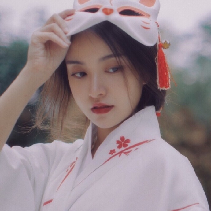 GlenBei's tweet photo. 每人心中所承受过来的那些苦与痛，不是因为时间就没有了感觉，而是懂得了说与不说都一样。 https://t.co/YloCillIGK