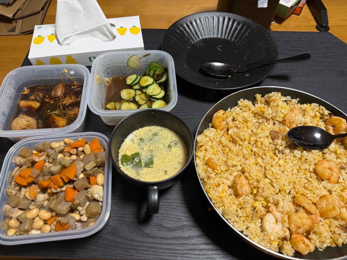 Kituneaneki's tweet photo. 🦊#あねきご飯
エビチャーハンと五目豆、わかめの卵スープ https://t.co/xLxmHDtpEX