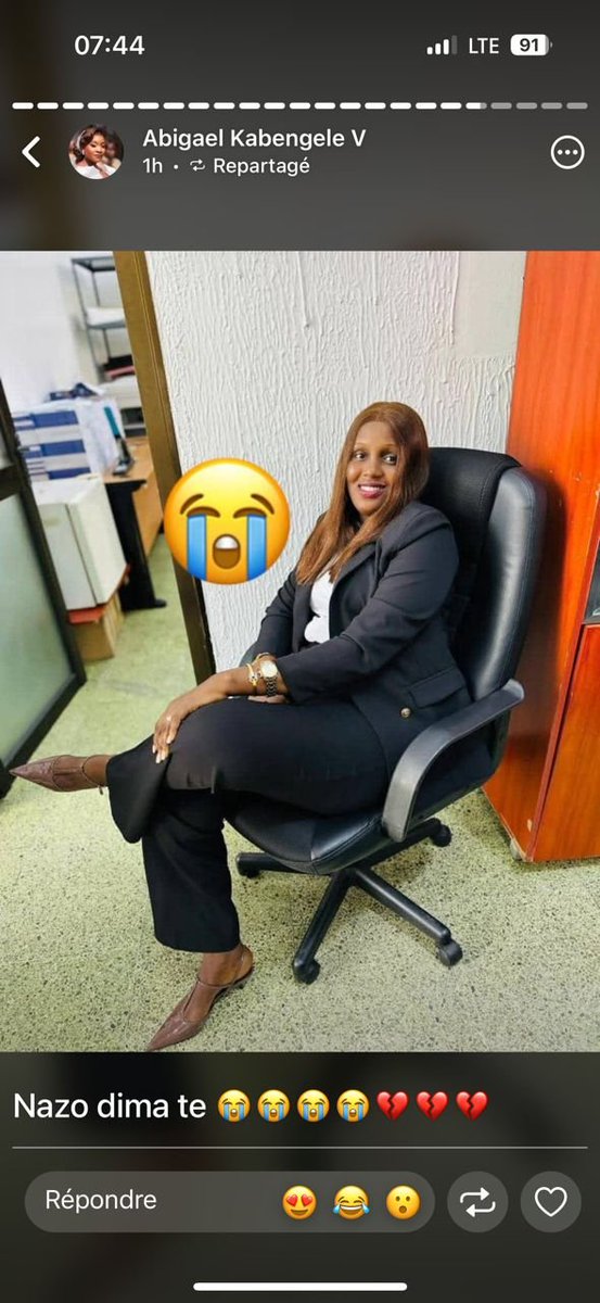 NzauLaura's tweet photo. KINSHASA : UN MARIAGE TOURNE AU DRAME À LINGWALA

Un violent incendie a endeuillé une cérémonie de mariage dans la nuit du vendredi 4 au samedi 5 septembre 2026, à la salle de fête Panacée, située à proximité du Musée national, dans la commune de Lingwala à Kinshasa. https://t.co/m6pKf8OPBk