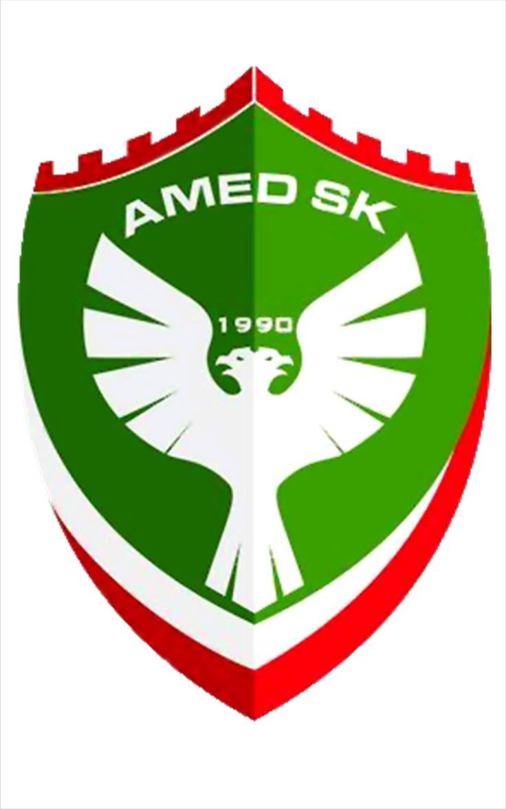 EugeniosTrb's tweet photo. Günlerdir Trabzonspor Amed maçı üzerinden sosyal medyada Trabzonlular ile Diyarbakırlılar birbirlerine sövüp,tehditler savuruyor. Yahu belli ki iki kentin halkları arasında futbol fanatizmi üzerinden etnik bir gerginlik ve çatışma ortamı yaratılmak isteniyor.Bu zırva mevzular yüzünden böyle bir şeyin oluşmasına mahal vermeyin arkadaşlar.İş değil bunlar. Her iki taraftaki az sayıda kendini bilmez yüzünden genellemeler yapıp fitne tohumları ekmek nedir.