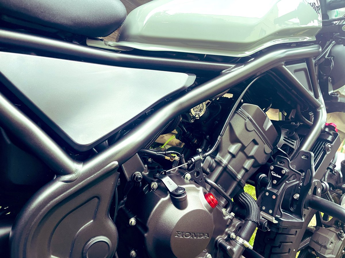 DrckYou's tweet photo. 弟子のLIVE→バイクの洗車🏍️洗車と磨き楽しいから好き✨

#LIVE後はすぐ帰ってくるタイプ
#江戸っ子は野暮なことはしない https://t.co/T1pHoTrpI3
