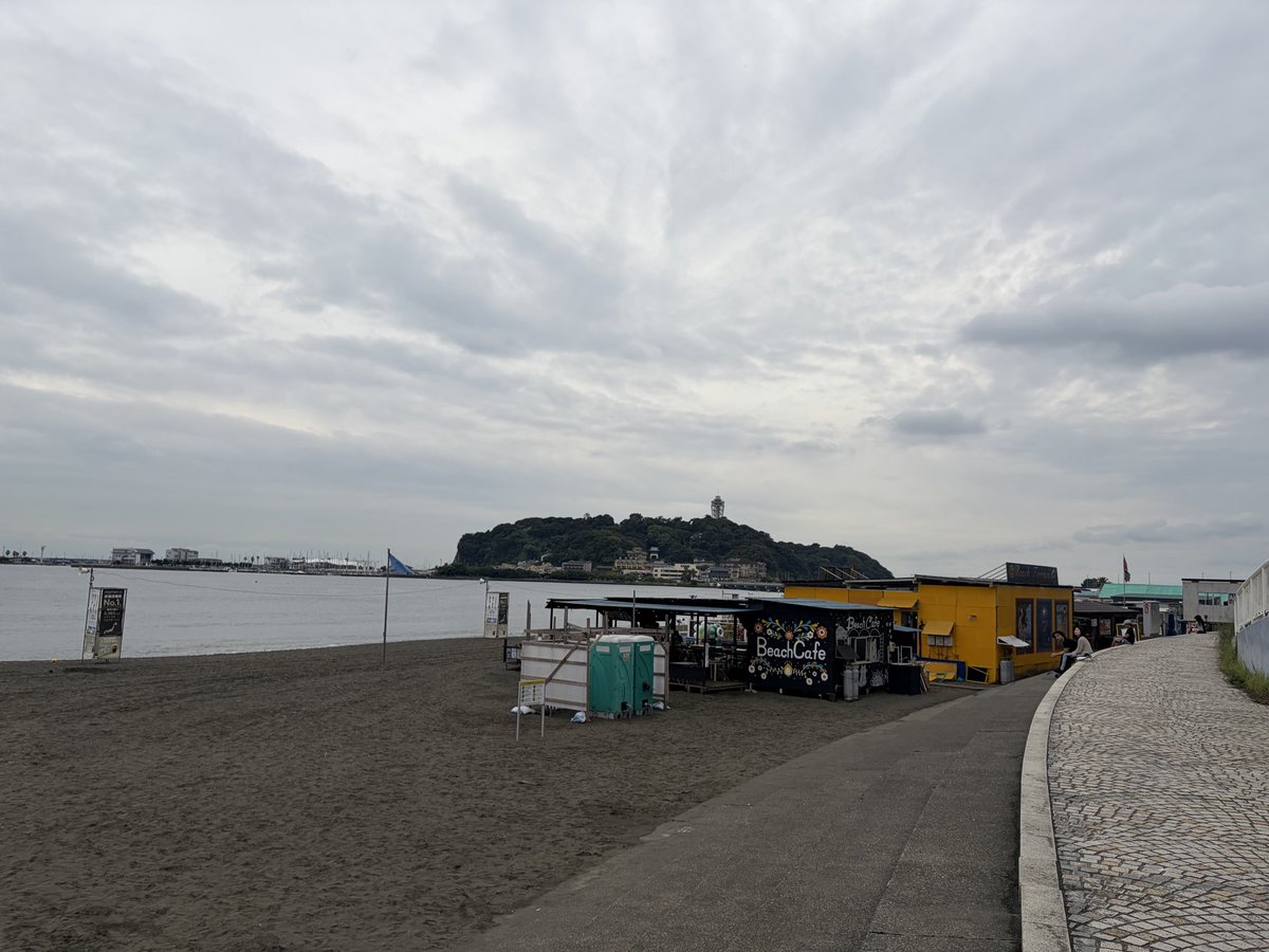 adoa_dokidoki's tweet photo. ファンミに参加してきた。堂島さん目の前にして、セブン×3しか口に出来なかった。こういう時だけ、ハタチ実感するわ。 #堂島孝平 #ファンミーティング #江ノ島 #BLUE Enoshima #語彙力ちいかわ https://t.co/KuUXDP8T8S