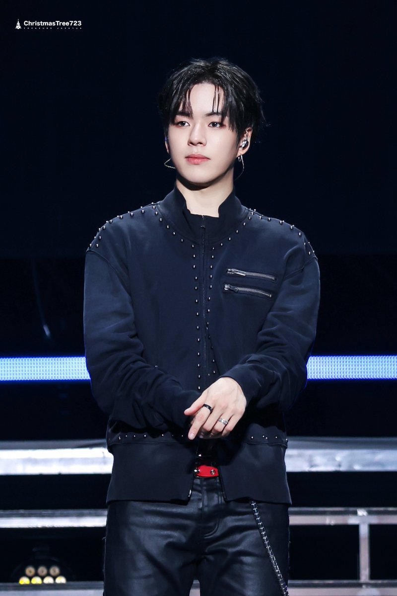 Christmas_t723's tweet photo. 260905
#윤재혁 #YOONJAEHYUK #ジェヒョク 
#트레저 #TREASURE https://t.co/7YJNsN6MIA
