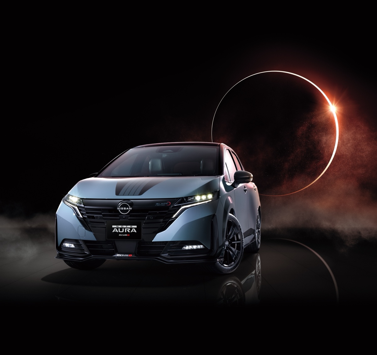 trans_car_jp's tweet photo. 日産 ノート オーラ NISMO一部改良発売｜価格316万円、黒基調の新グレード追加

詳しくはこちら👇
https://t.co/pddUetvWmn

#日産 #ノートオーラ #ノートオーラNISMO https://t.co/GbP8J4kSWd