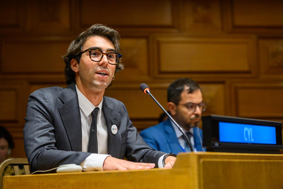 DrRobFloyd's tweet photo. So delighted to be joined by representatives of the
@Youth4CTBT during our commemorative events in New York on #CTBT30 and #IDANT. Their powerful remarks, creative ideas, and expertise inspire our work for a future free of nuclear testing. https://t.co/NDcjwYcgvj