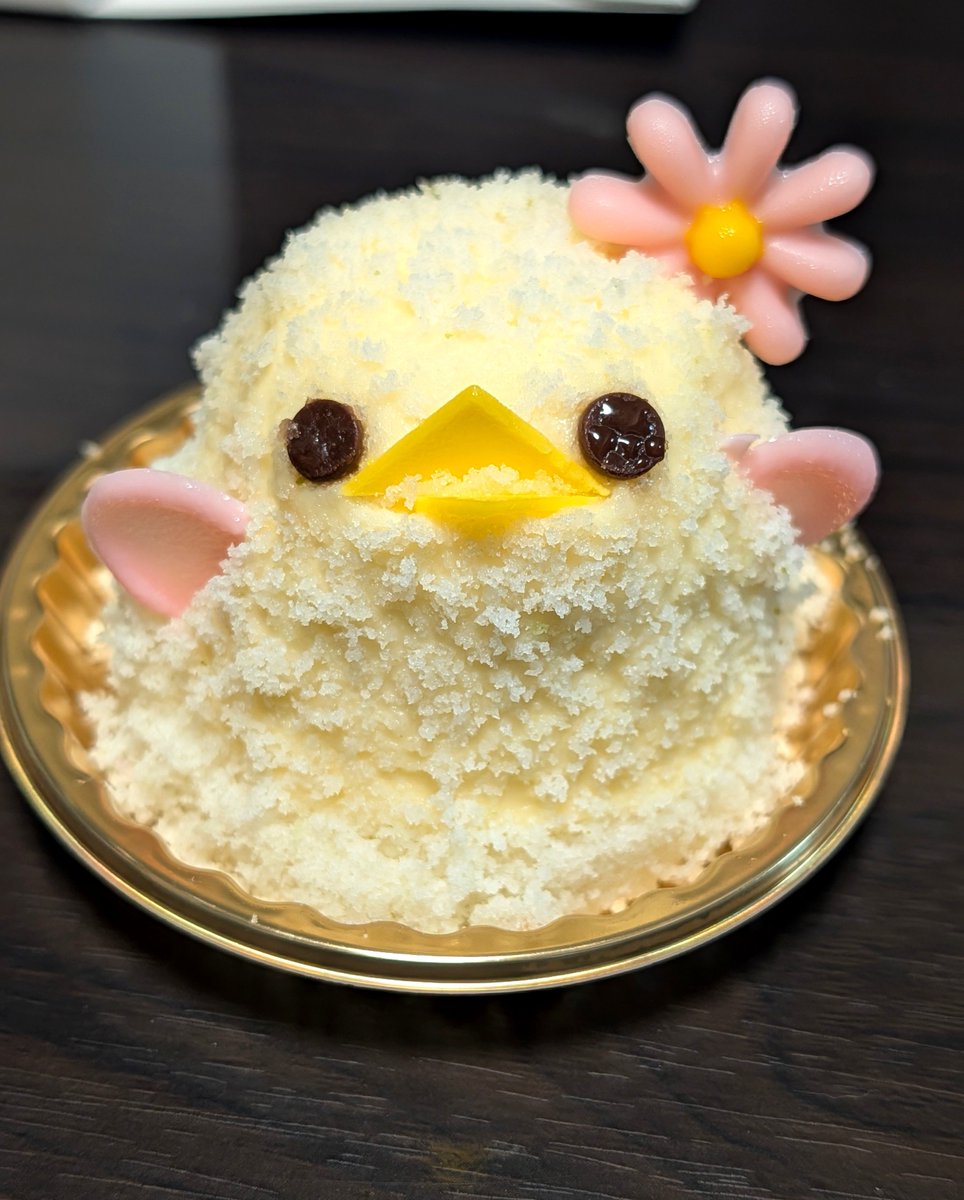 kotaro8969's tweet photo. ぴよりんチャレンジ成功✨️
行列店になる前から存在は知ってたものの、食べたのは初めてなぴよりん🐥勝川店限定のももぴよりんと普通のぴよりんどちらも美味！そのうえかわいさも兼ね備えてるだなんて🥰
#グルメ備忘録
#桃活 https://t.co/H8stOunBOs