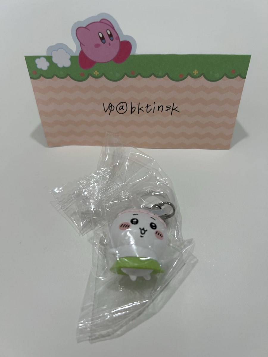 bktinsk's tweet photo. ちいかわ 映画 特典 チャーム ミニフィギュア たべものいっぱいマスコット 交換

譲：ちいかわ
求：映画特典＞たべものいっぱいマスコット

すべてうさぎ求めてます

郵送交換希望

映画特典優先ですのでたべものいっぱいマスコットのお声掛けは返事にお時間いただきます https://t.co/0VSTlaTyyX