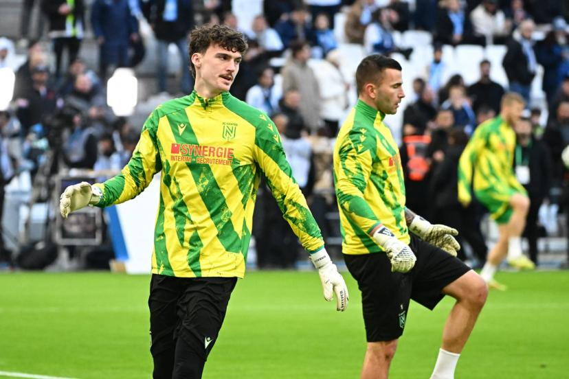ManuMerceron's tweet photo. Quand ça veut pas, ça veut pas. Le #FCNantes perd son gardien #2, Alexis Mirbach, qui poussait fort suite aux prestations calamiteuses de Dupé.
D'ailleurs d'après @OuestFrance, le FCN va recruter au poste de gardien un joker (uniquement en France) ou un joueur libre (monde entier) pour le remplacer.