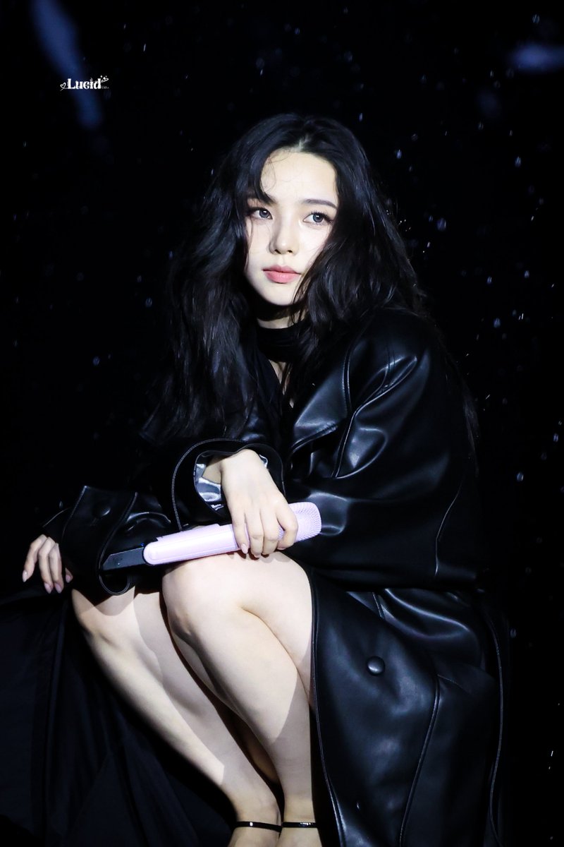 lucid_0411's tweet photo. 260904 São Paulo

#aespa #KARINA #에스파 
#카리나 #カリナ #유지민 https://t.co/FWoo4vT7IA