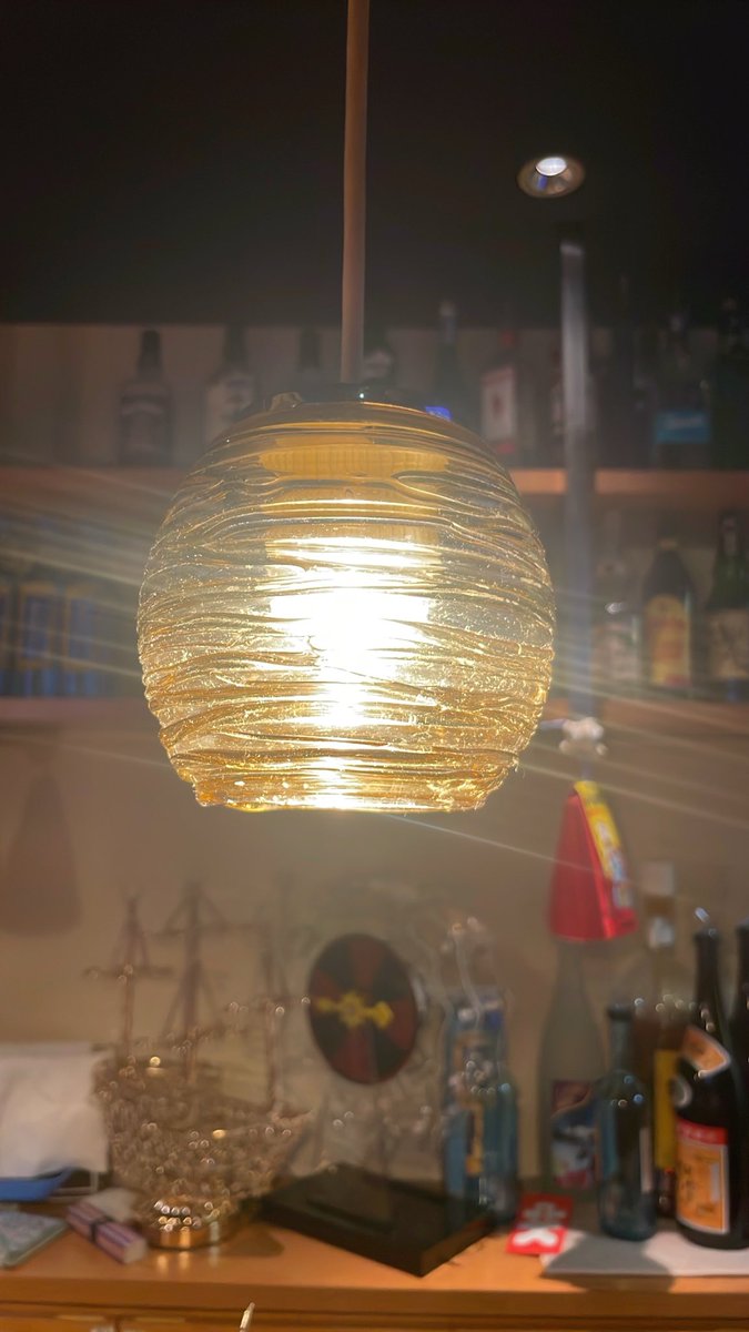 shotbarKOYOI's tweet photo. 今宵も元気にオープンしております‼︎

土晩なのでたくさん飲みたい気分‼︎

みんな集まれ~‼︎

#大阪バー　#梅田バー　#ショットバー https://t.co/25tRKnTWdt