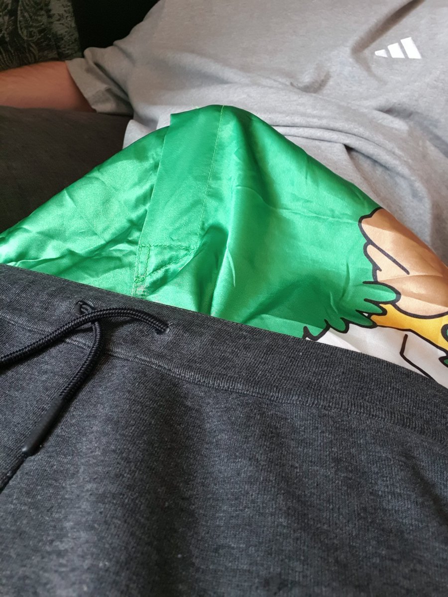 Fredbloggssagg2's tweet photo. Sagging in my new satin boxers 
#sagging #SatinBoxers #gay https://t.co/vi8k1jGuX9