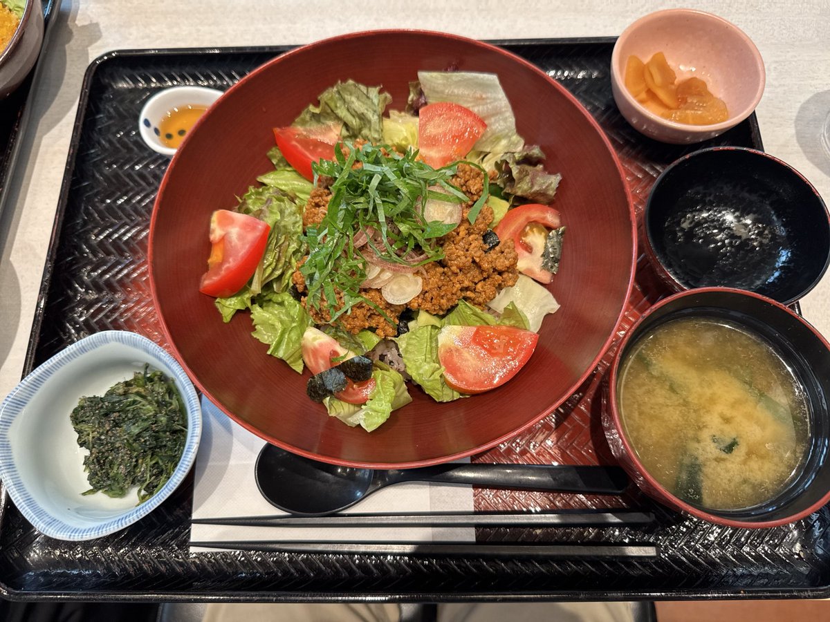 fumi_1201's tweet photo. 今日イオン水内行ったので昼は大戸屋で
タコライス😋 https://t.co/NLxYDRGXxx