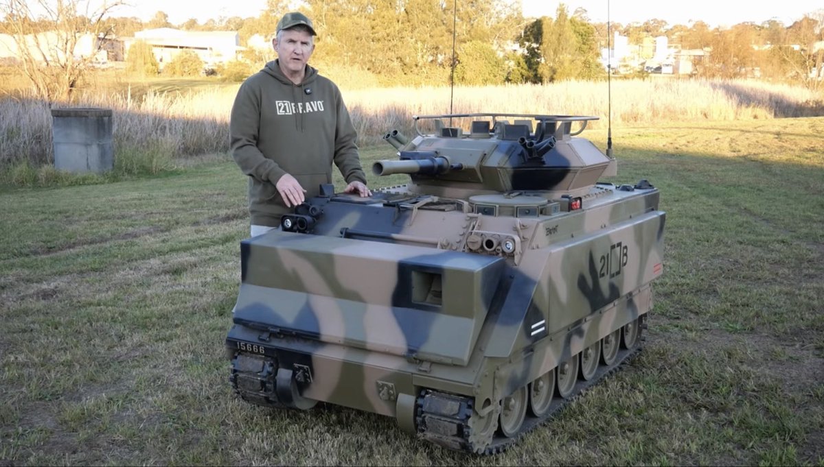 2805662's tweet photo. Nothing like a 1:2 scale M113 Medium Reconnaissance Vehicle that drives. https://t.co/e63GRLTpZx