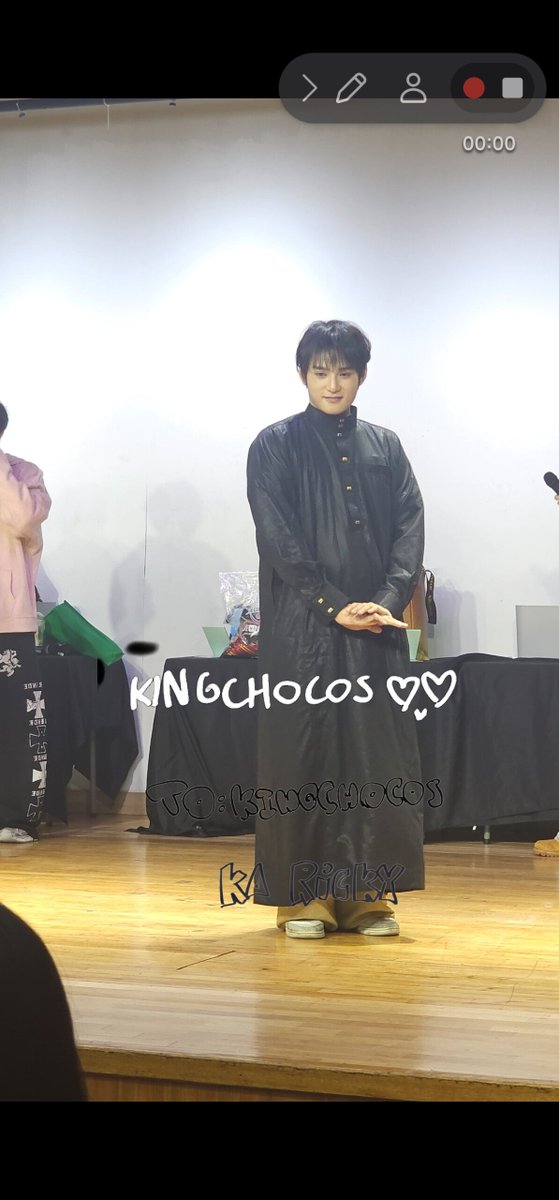 kingchocos's tweet photo. 260905 Xodiac Fansign

#XODIAC #ZAYYAN #HYUNSIK https://t.co/WmBcM9fU29