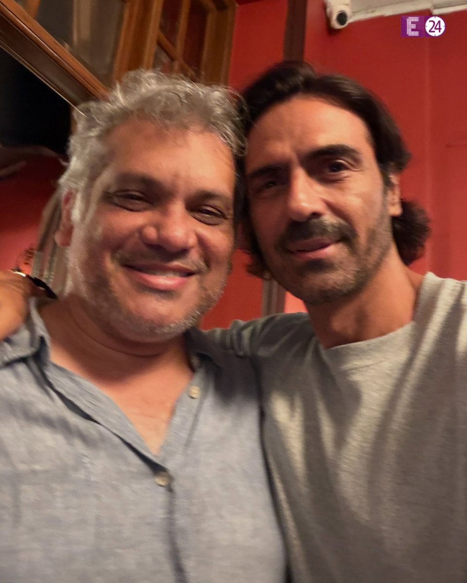 E24bollynews's tweet photo. Arjun Rampal has wrapped shooting for Imtiaz Ali’s ‘O Saathi Re’ and shared glimpses with Aditi Rao Hydari.
The Netflix series also stars Avinash Tiwary and promises a modern story with a vintage heart.
#ArjunRampal #AditiRaoHydari #AvinashTiwary #OSaathiRe #ImtiazAli #Netflix #Bollywood #EntertainmentNews #e24
Arjun Rampal, O Saathi Re, Aditi Rao Hydari, Avinash Tiwary, Imtiaz Ali, Netflix series, Bollywood news