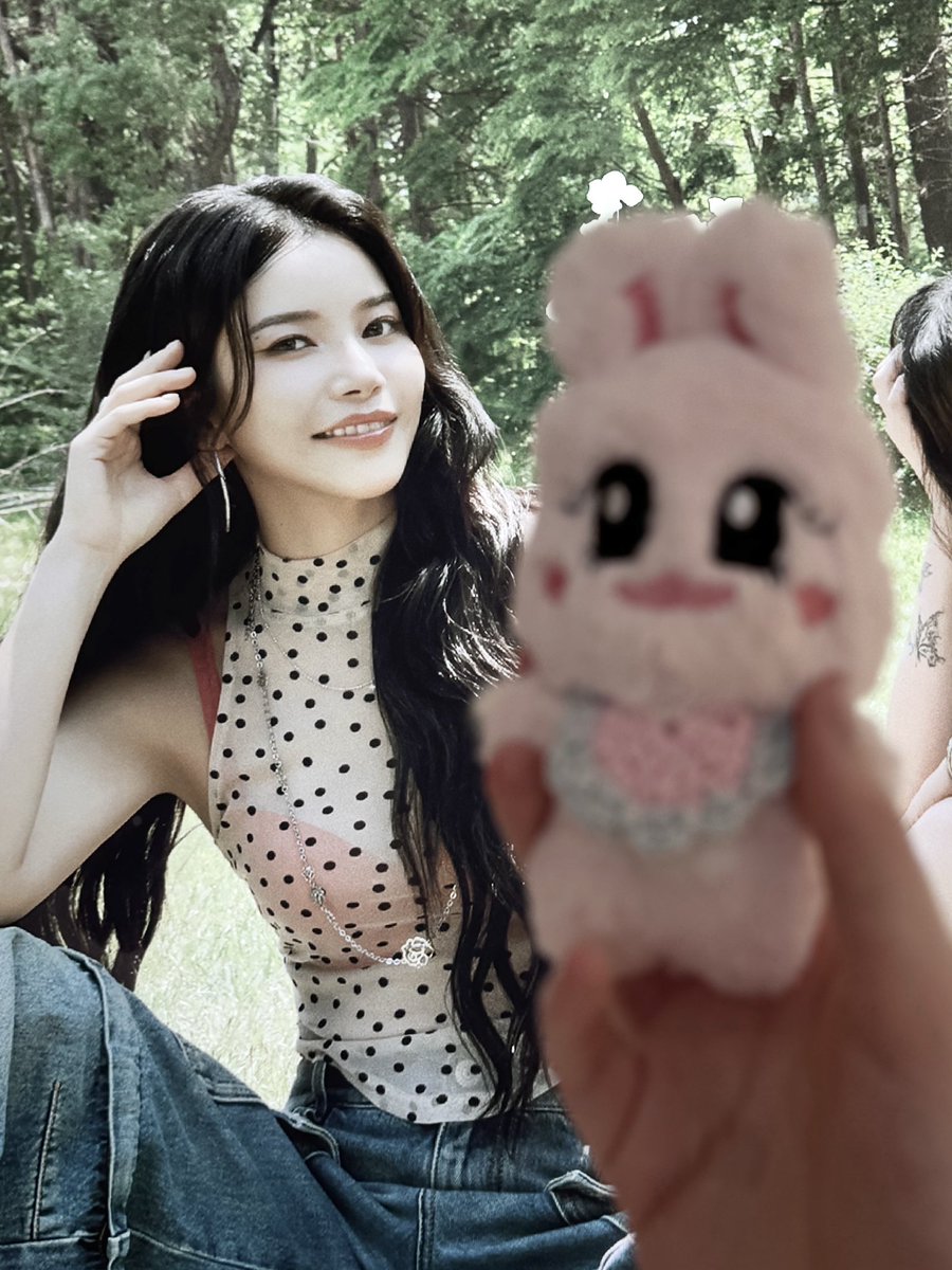 Strewberry_0221's tweet photo. 완전 기대😆

#솔라 #마마무 https://t.co/eIqRjyjjCF