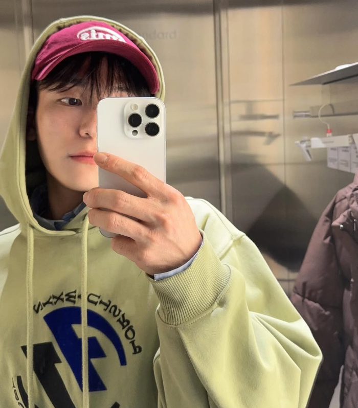 kimMinjun02's tweet photo. 오랜만에.. #게이 #올탑 https://t.co/w3zsVnOBG0
