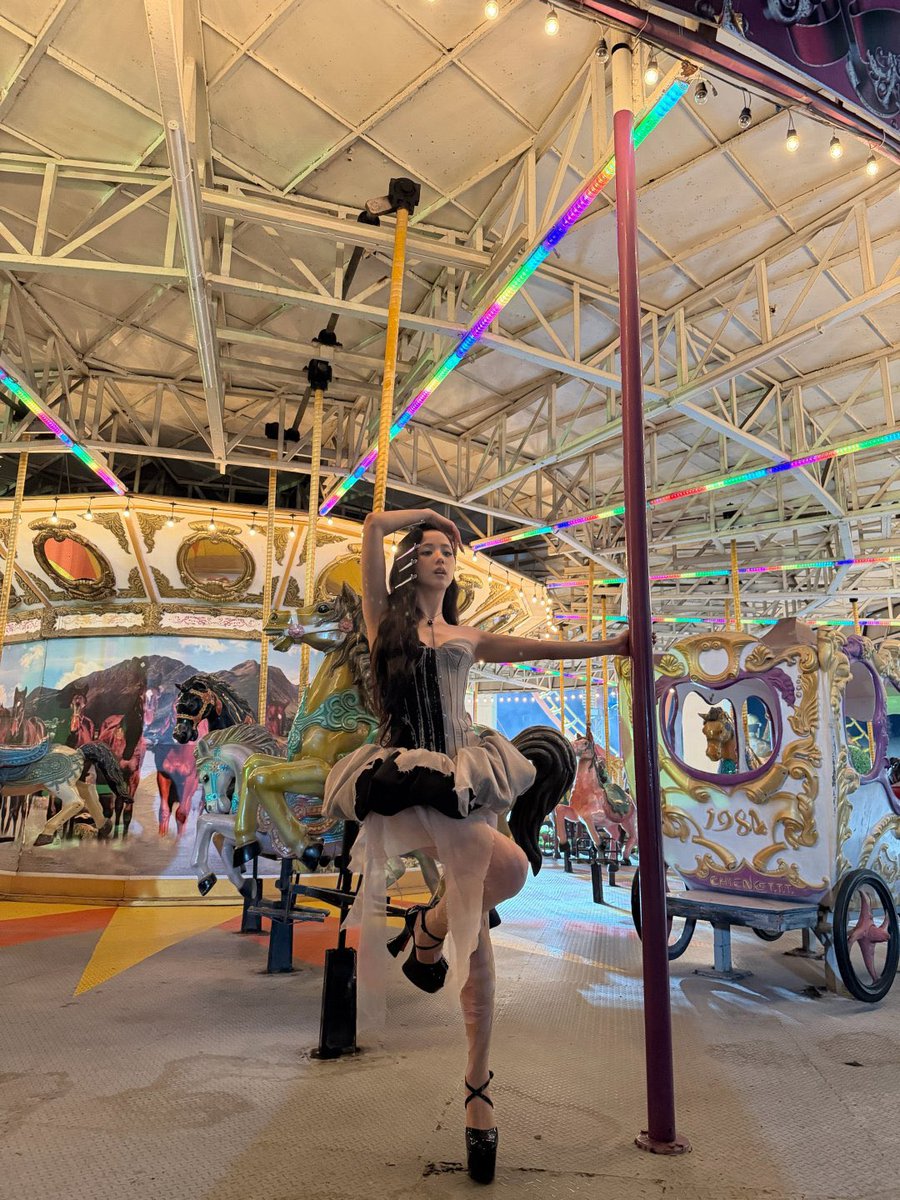 NEWSJISOO's tweet photo. https://t.co/FoTBVdCoGt