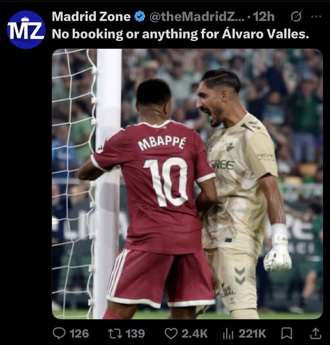 nocontextfooty's tweet photo. https://t.co/RxILBK3TND