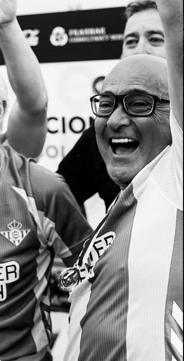 RBetisFundacion's tweet photo. El @RealBetis y su Fundación lamentan profundamente el fallecimiento de Pablo Moo, jugador de nuestro equipo de Walking Football.

Descanse en paz. https://t.co/quhUpk7r5p