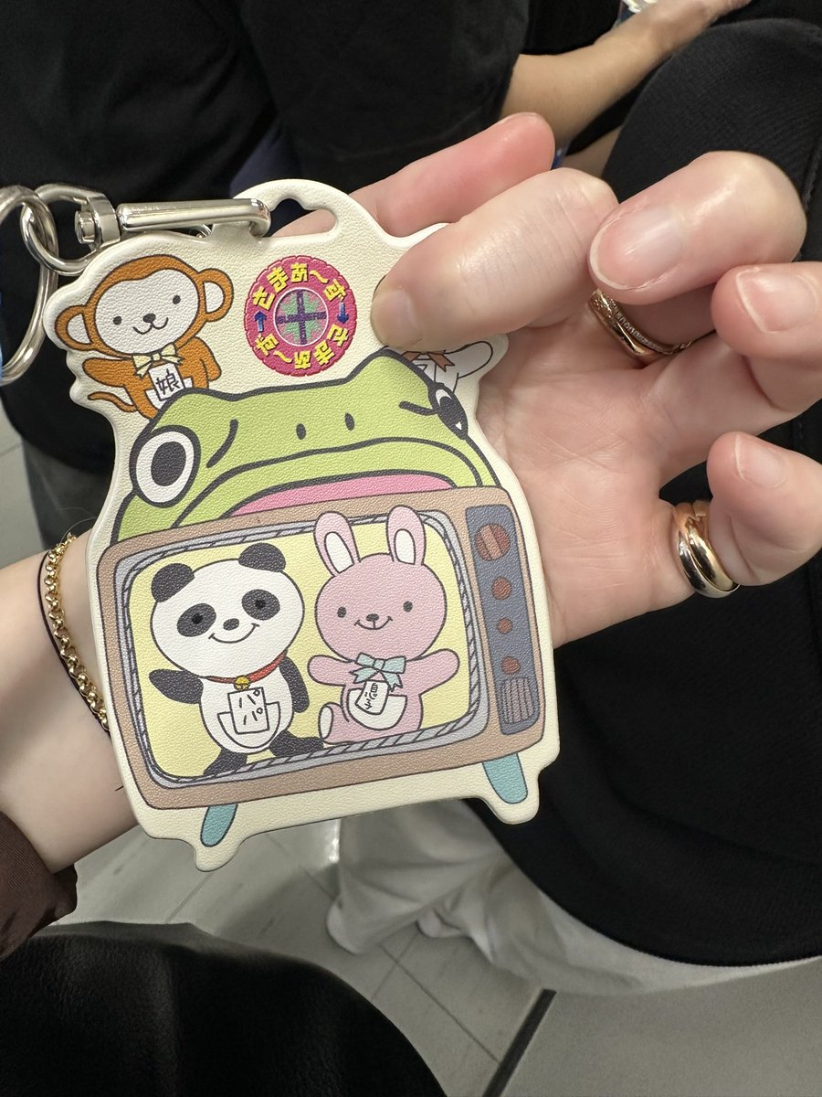 jasmine_spice's tweet photo. さまさま初観覧🐼🐰
楽しかったー🎶さまぁ〜ずさんかっこよかったー！面白かったー！

@hentaimimura 
@taketakeyakiimo https://t.co/WxQwuh6vZv