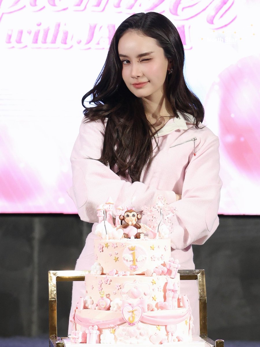 LunarSecret__'s tweet photo. ขอบคุณสำหรับเค้กเซอร์ไพรส์ครบรอบ 1 ปี “แพท” นะคะ 🎂

ONCE IN SEPTEMBER WITH JAYNA
#AkraMediaXJayna https://t.co/746n5nVJ5y