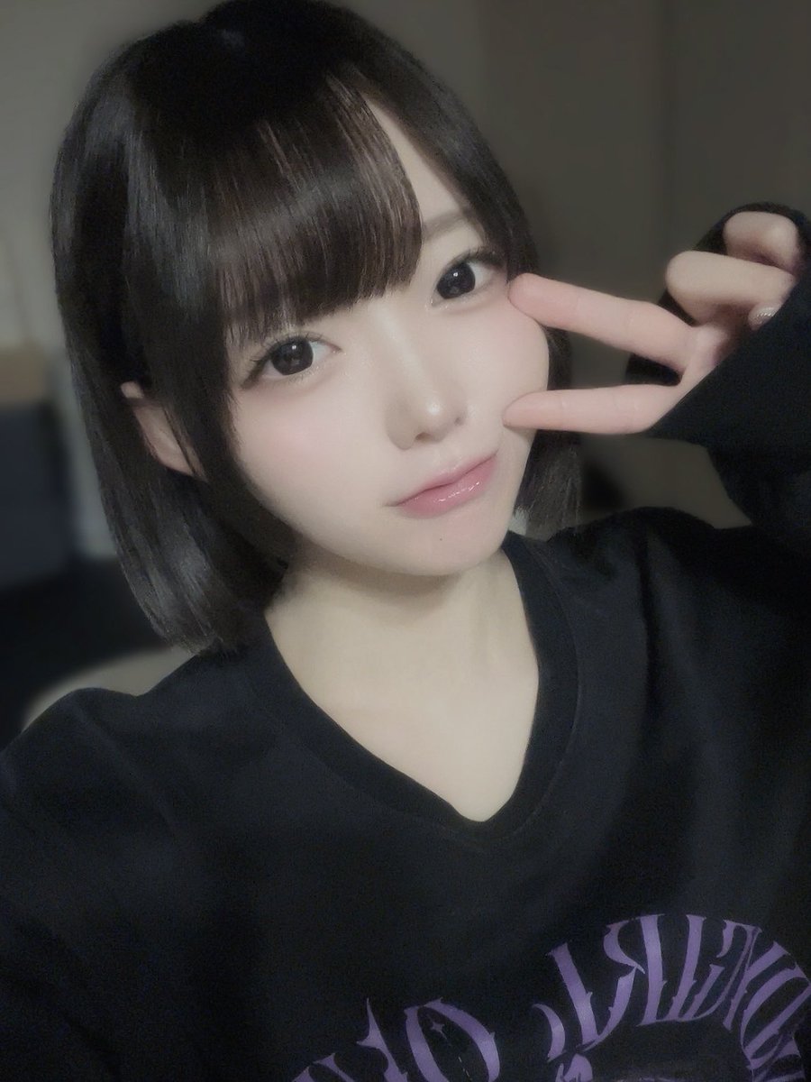 Uhi_desu's tweet photo. 髪の長さもメイクもイイカンジ♩♡ https://t.co/xW85St16Rx
