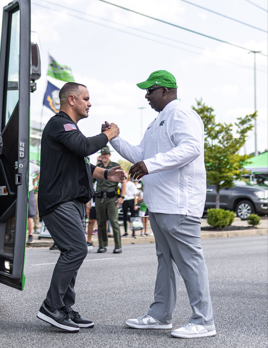 GJHJ's tweet photo. No matter where you are, no matter what you are doing, know this…It’s @herdfb GameDay! 
Whether you are in State College or cheering from afar  make sure you remind  them it’s time to run with The Herd!

One Goal. One Herd.
#WeAreMarshall https://t.co/YTkkEZnQLs