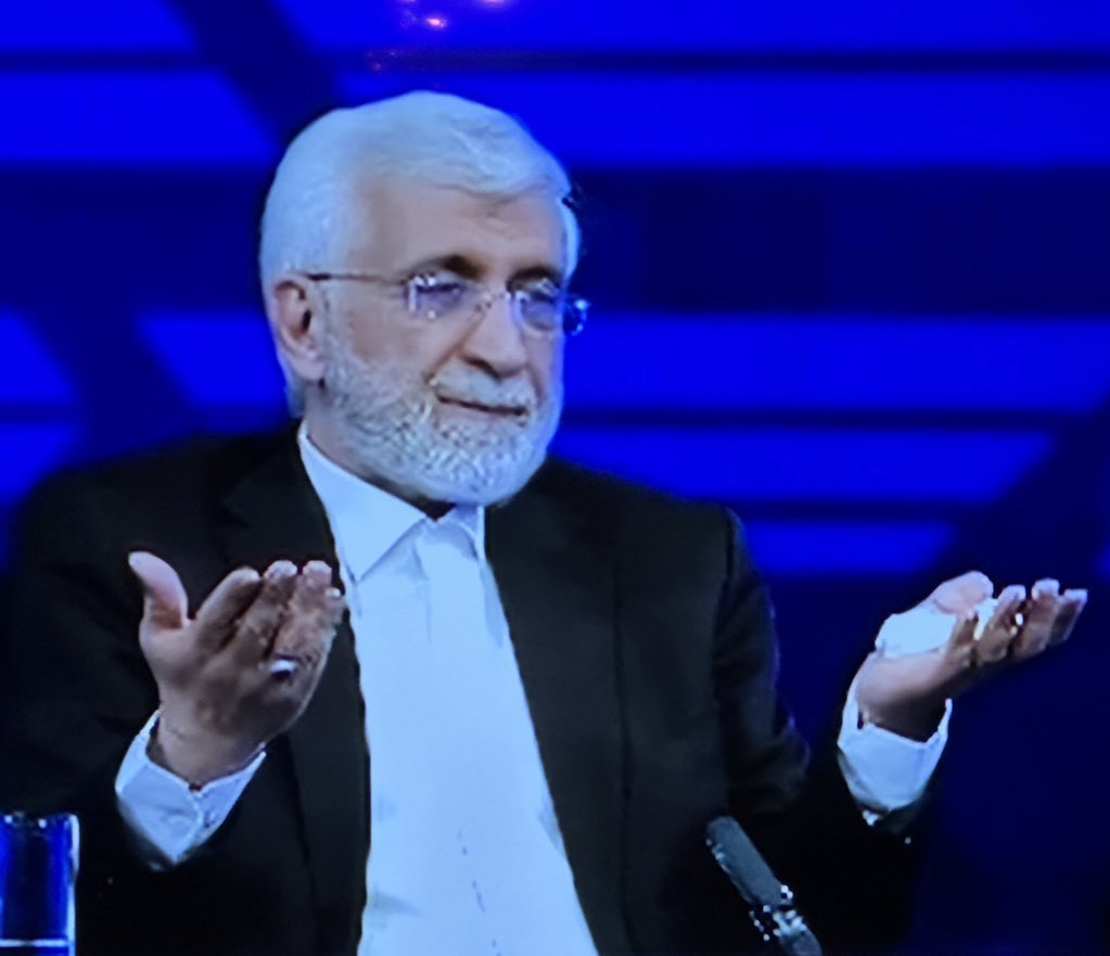 sina_jahaani's tweet photo. حسن روحانی با سابقه‌ی ۲۴ میلیون رأی در انتخابات، اگر حرفی از پایان جنگ بزند، وصله‌ی «ضد مردمی» به او می‌زنند.

اما سعید جلیلی که دائم‌البازنده ادوار انتخابات بوده و سابقه‌ی اداره‌ی یک نانوایی را هم ندارد اگر فریاد جنگ جنگ تا پیروزی سر بدهد، «حرف دل مردم» را زده!

#فرقه_زرنگ‌ها https://t.co/3bp15cZyqW