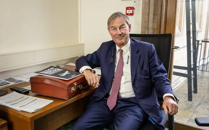 BasilTheGreat's tweet photo. 🚨NEWS: Rupert Lowe PRAISES Dover Protestors

"It's easy to insult and abuse these men and women. But it's more important for politicians to understand their concerns"

"The British people are angry. So am I" https://t.co/4g5W60LFUj