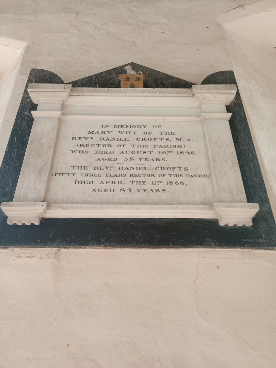 phil0073's tweet photo. In memory of Mary and Daniel Crofts . In
#StMarysShelton , #Bedfordshire #PhilOnaBike #StoneworkSunday #MonumentMonday https://t.co/dJ0EJTuUZh