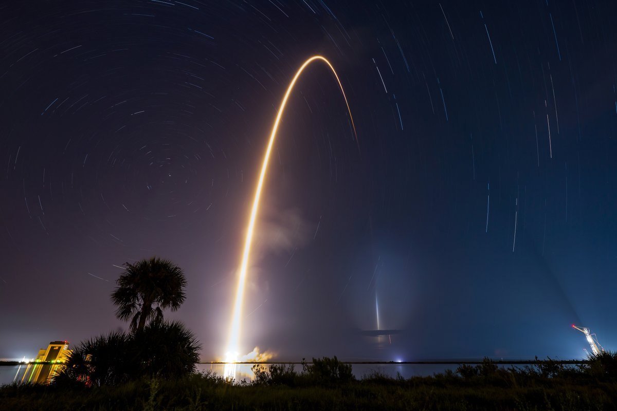 Firstprinc1pled's tweet photo. Falcon 9 launches 29 Starlink satellites from Florida https://t.co/QK0vDKY9qF

 Source: @SpaceX https://t.co/FWji7ogJij