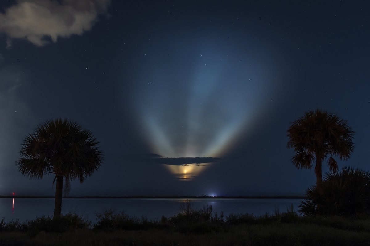 Firstprinc1pled's tweet photo. Falcon 9 launches 29 Starlink satellites from Florida https://t.co/QK0vDKY9qF

 Source: @SpaceX https://t.co/FWji7ogJij