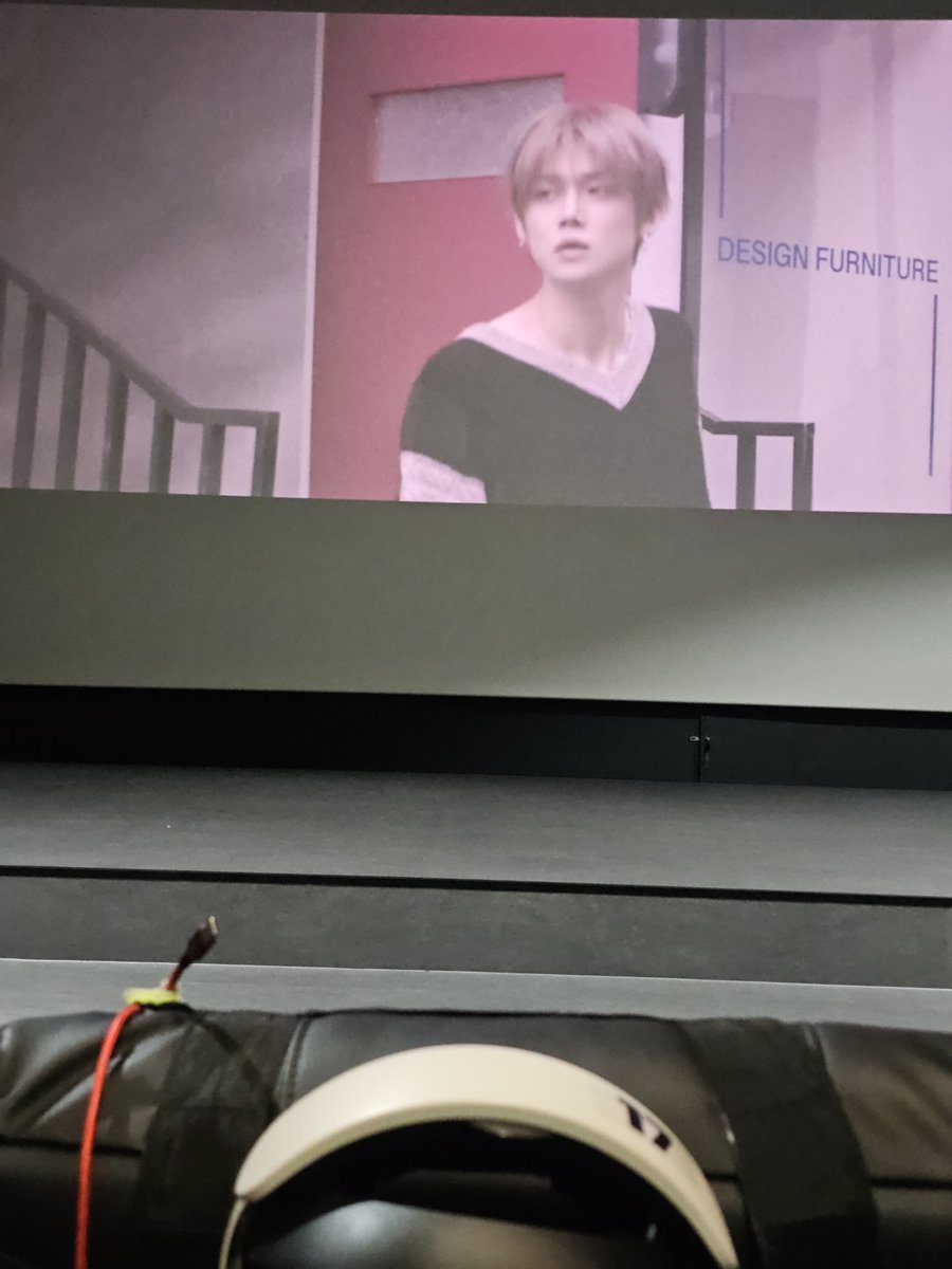 cutecatcyj_'s tweet photo. 남들 🎇볼때 난 사이버미남 보고왔습니다 하이퍼포커스 보니까 ���자들 엄청어렸구나 싶었고 2년사이에 기술이 많이 발전했구나 싶엇음 재밌었다 https://t.co/Ha3lXehsMU