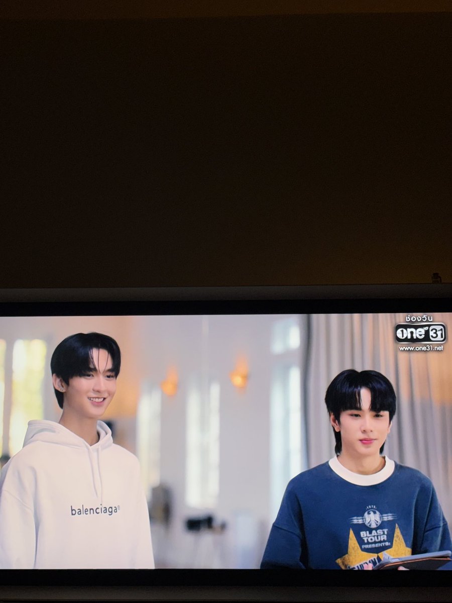 fhaarraariiii's tweet photo. เล่นธรรมชาติเลยเร็นจิว่าน ก้อนหินต้นไม้สุดๆลูก555555555555555

MR FANBOY CHAPTER 2
#MrFanboyEP2 https://t.co/T8naAU2MFf