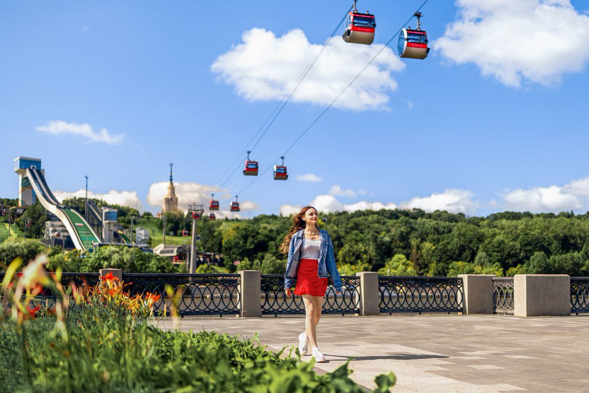 RussianEmbassy's tweet photo. ❤️ Today Moscow celebrates its birthday — a city where centuries of history meet the energy of modern life.

Russia’s capital is a place that never stops moving, yet never loses its sense of character.

Happy Birthday, dear Moscow!

https://t.co/p5azppmcU9 https://t.co/LXzN4hXLrU