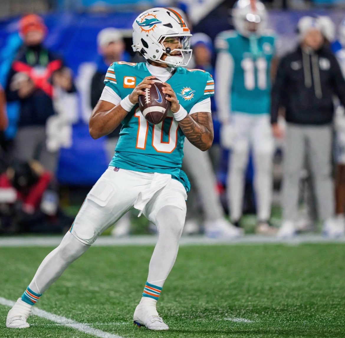 SleeperMiami's tweet photo. Dolphins fans want Darian Mensah after the Hurricanes game last night, even launching a "try lessah for Darian Mensah" slogan.

The 21-year-old was 27/30 for 401 yards and 5 touchdowns against Stanford.

Mensah will be eligible for the 2027 NFL Draft.

(📸: @KashMon96052351) https://t.co/nRnQEmMtmw