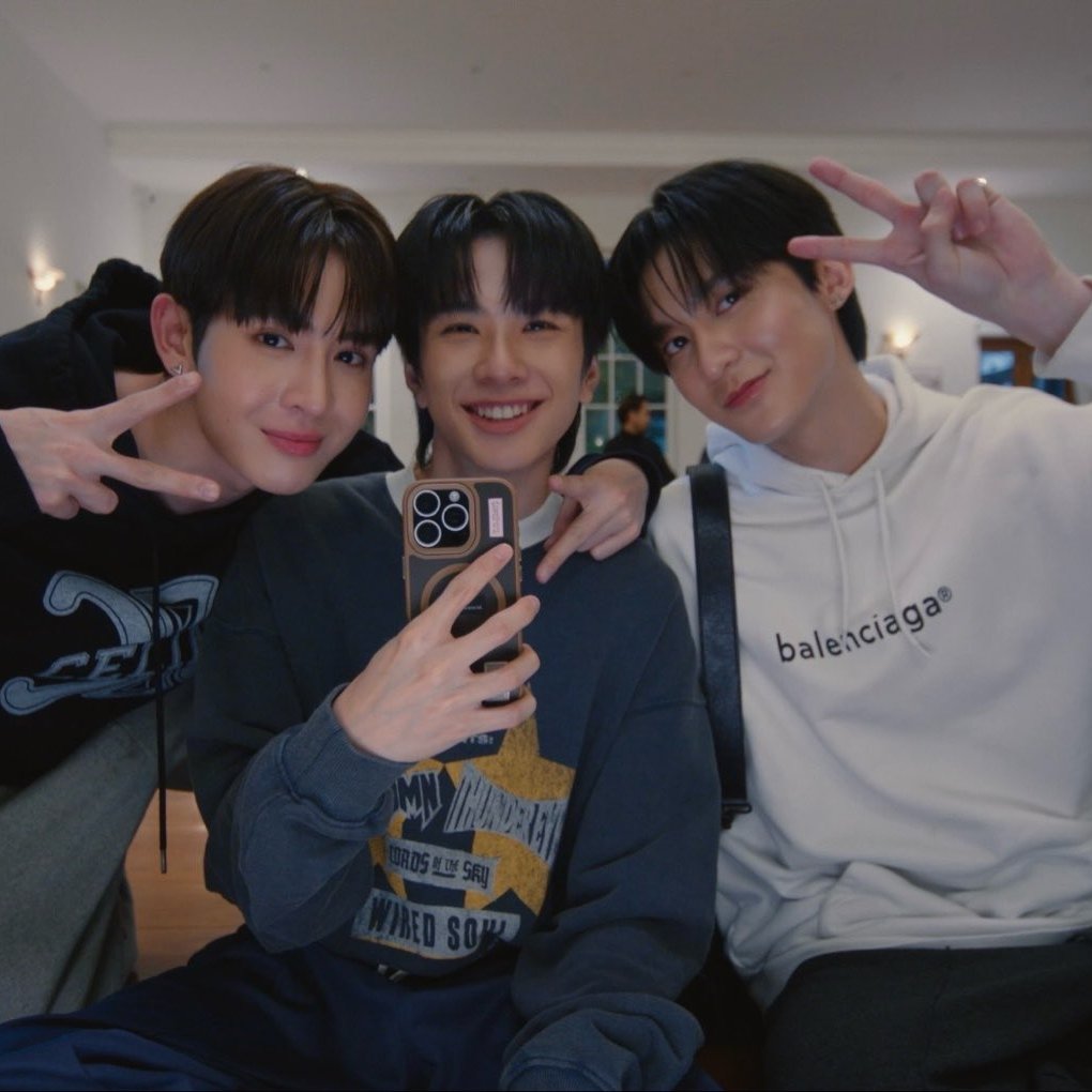 _LNLN_'s tweet photo. สามเด็กน่ารักมากกรูปนี้🤏

MR FANBOY CHAPTER 2 
#MrFanboyEP2 https://t.co/LpnxmKlwJ3