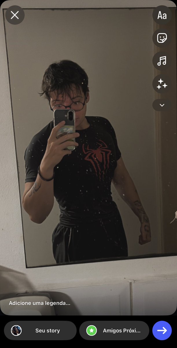 pekaaaw's tweet photo. eu amo essa camisa https://t.co/ADxa0LcrDY
