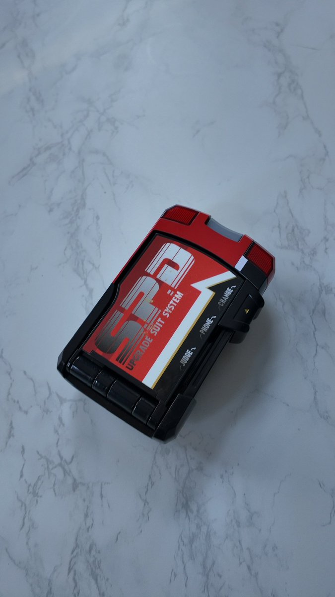 MorphinDaily's tweet photo. On passe en état d’urgence extrême ! SPD, l’arme de la loi 🔴⚡️🚔 @brandojay 

#powerrangers #powermorphicon https://t.co/xtqOZ6cM6A