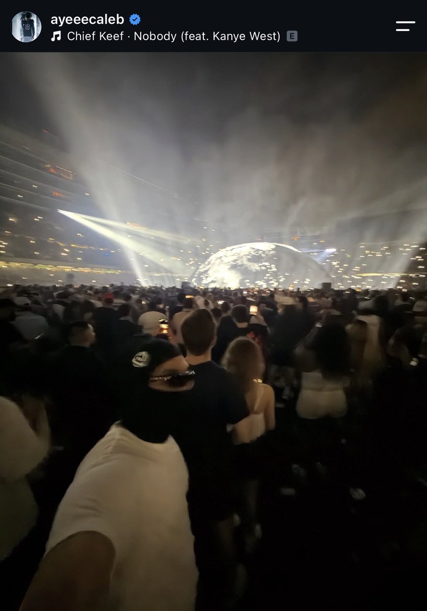 BullsMuse_'s tweet photo. Caleb Williams went undercover in the pits for Ye night 2 in Chicago at Soldier Field last night.

Not a single report he was there. https://t.co/yvdNn4ABR1