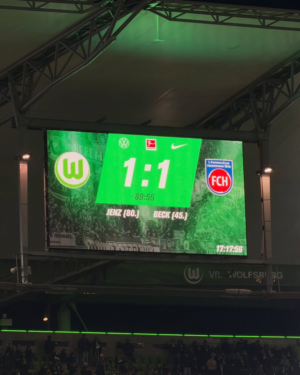 BelleDelphll's tweet photo. The face of a very proud wifey! ! ⚽️❤️
Second goal of the season, there you go my love @moritz_jenz 😍 https://t.co/DddrxyBBTR
