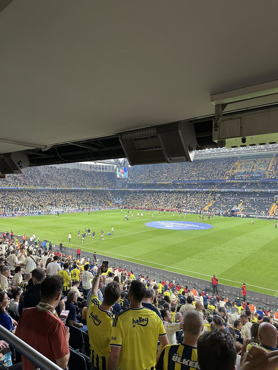 printerinfinity's tweet photo. @Fenerbahce  💛💙 https://t.co/YJd8llsMSC