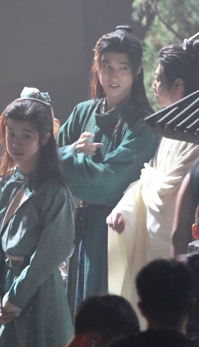nianxiangsi's tweet photo. 050926 | #长生骨 filming day 67

Spotted Chunyu Lin, Zhuang Shaoqin, Ye Tian and SiXi on set 👀

© as tagged 

#GuZicheng #古子成 #YanXujia #焉栩嘉 #SuXiaotong #苏晓彤 #LuYuhao #卢禹豪 #念相思 #LoveInTheShell https://t.co/z4DiDsgVLh