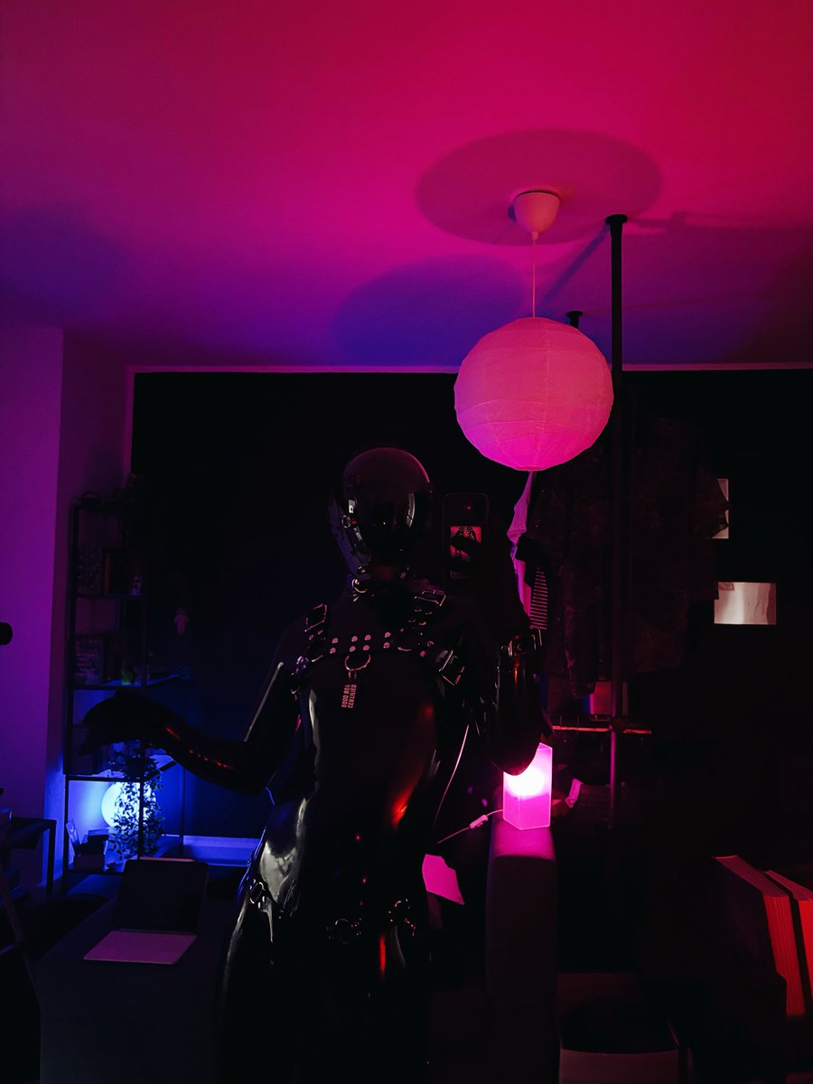 thehouseofnox's tweet photo. This drone is ready 🖤
Also its giving Bi Pride Flag 🩷💜💙 https://t.co/QujU57MzeW