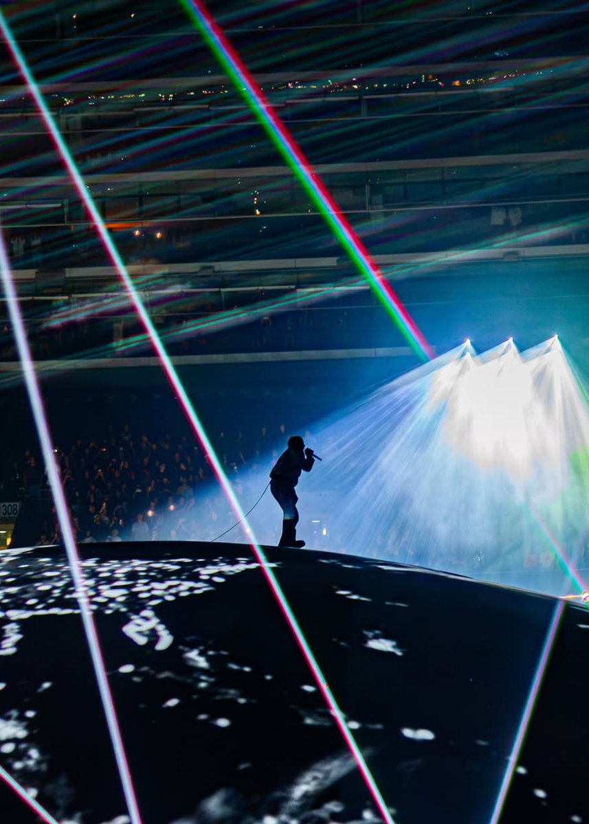 Rap's tweet photo. Ye had one of the most insane special guest lineups of all time at his Chicago Night Two show‼️

▪️Chief Keef
▪️Big Sean
▪️2 Chainz
▪️Rick Ross
▪️Don Toliver
▪️Travis Scott
▪️Young Thug
▪️Cyhi
▪️Really Doe
▪️GLC
▪️Consequence
▪️Twista
▪️Common
▪️Lupe Fiasco
▪️Kid Cudi https://t.co/4Dmfqms8Lu