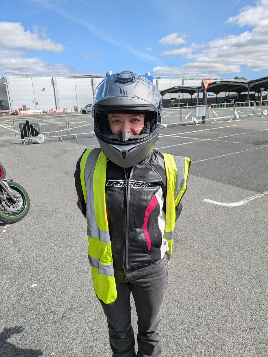 ApexMCT's tweet photo. Emma, Paul and Luke completing their CBT today ☀️🏍️👏 https://t.co/ugEnj5mXPx